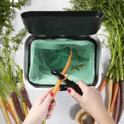 Odor-Free Kitchen Compost Bin