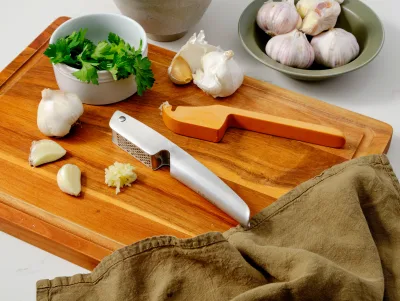 The No Mess Garlic Press