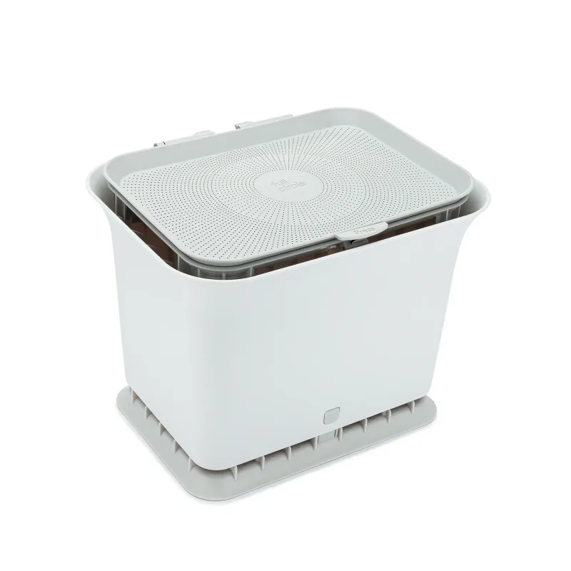 Odor-Free Kitchen Compost Bin